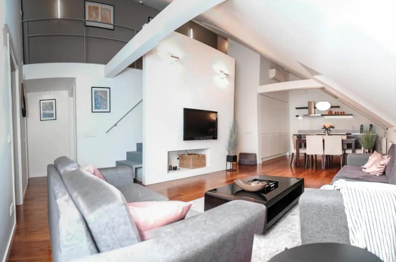 #Stayhere - Spacious Luxury Town Hall 3Bdr Apartment VNO Exterior photo