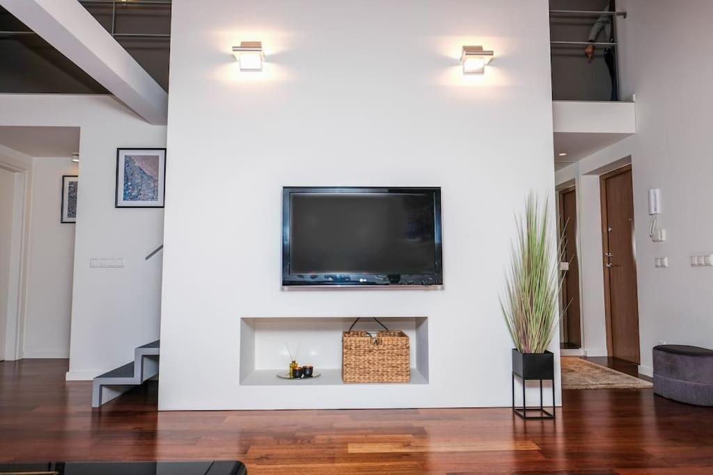 #Stayhere - Spacious Luxury Town Hall 3Bdr Apartment VNO Exterior photo