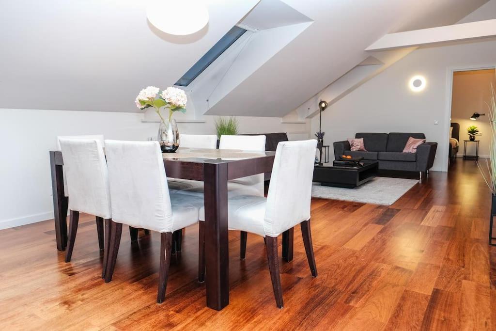 #Stayhere - Spacious Luxury Town Hall 3Bdr Apartment VNO Exterior photo