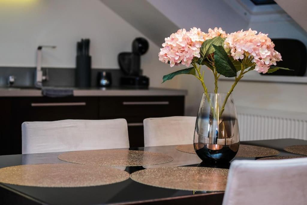 #Stayhere - Spacious Luxury Town Hall 3Bdr Apartment VNO Exterior photo