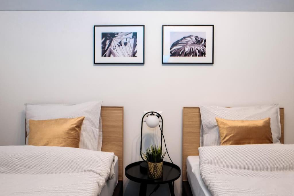 #Stayhere - Spacious Luxury Town Hall 3Bdr Apartment VNO Exterior photo